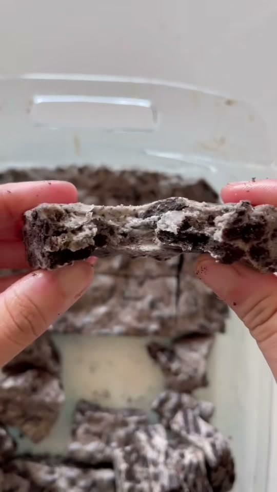 Cookies and Cream Bars