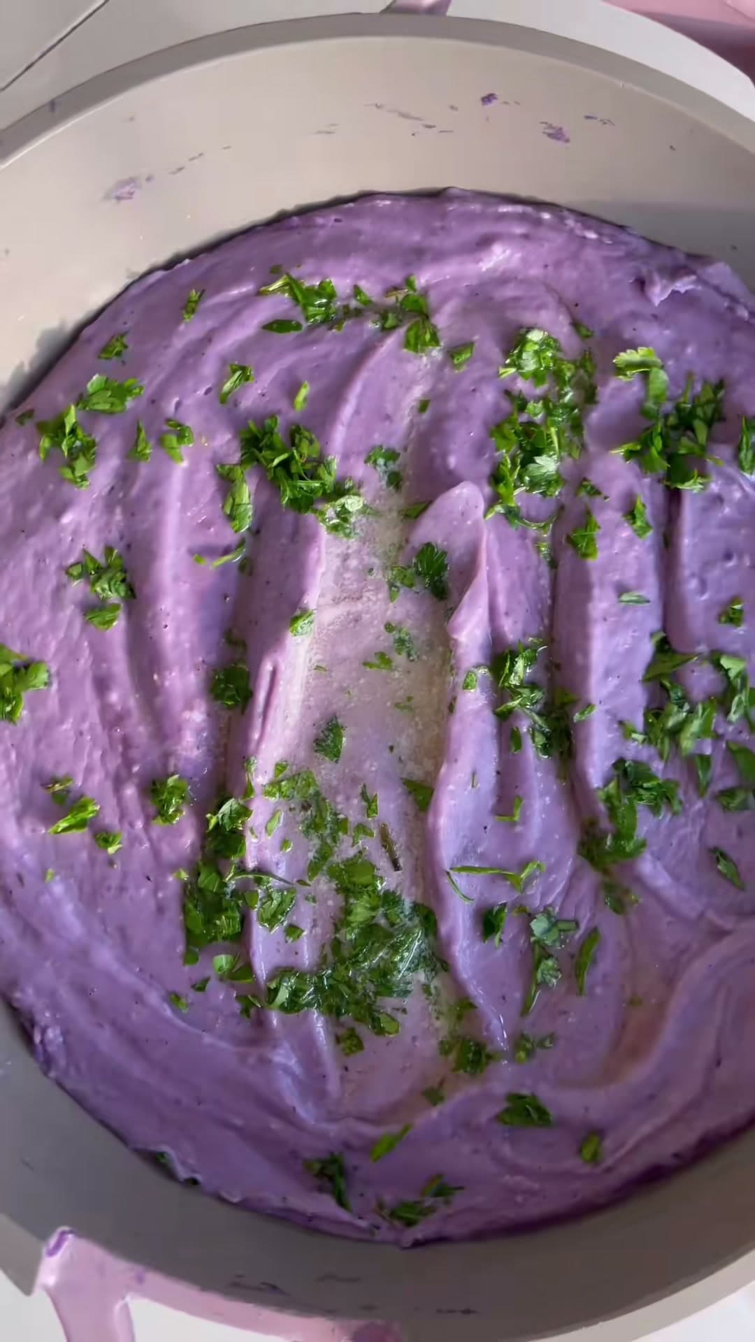 Purple Creamy Garlic Mashed Potatoes