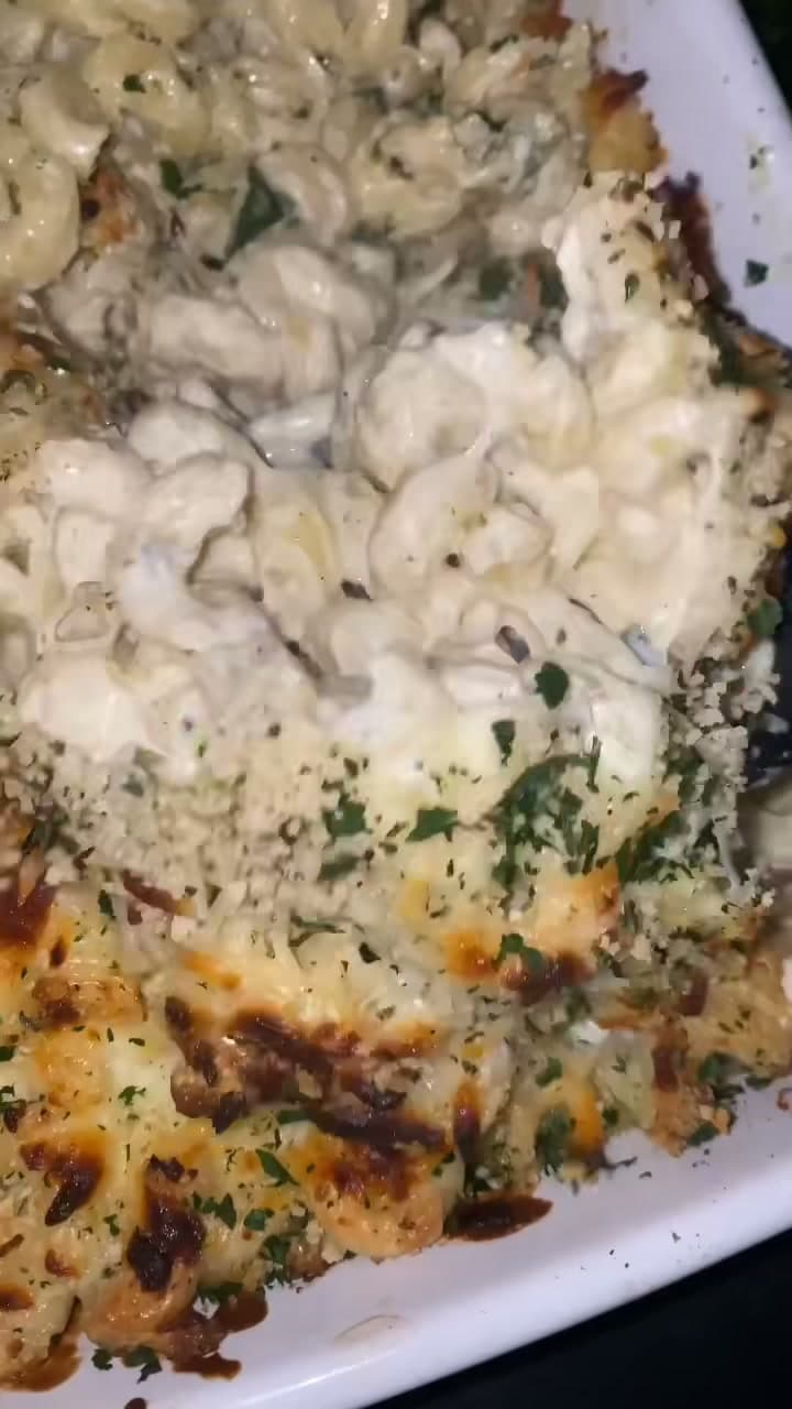 Garlic Herb Truffle Mac and Cheese