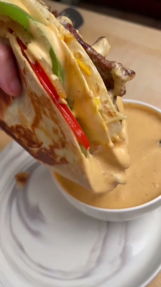 Steak Fajita Tortilla with Garlic Chipotle Crema