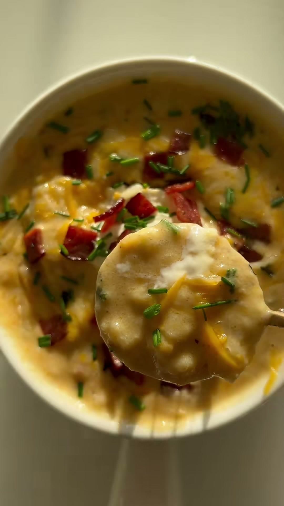 Roasted Garlic Loaded Potato Soup