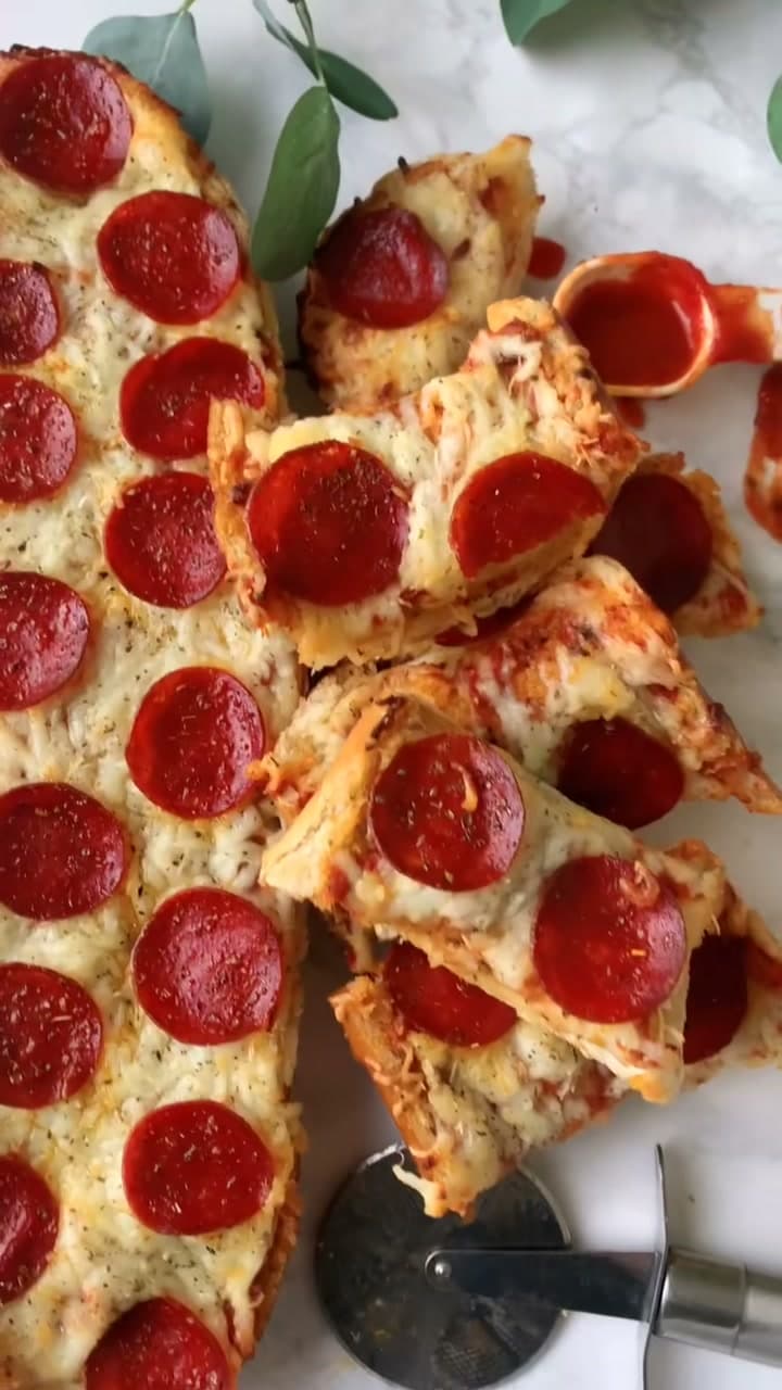 Homemade Garlic Loaf Pizza